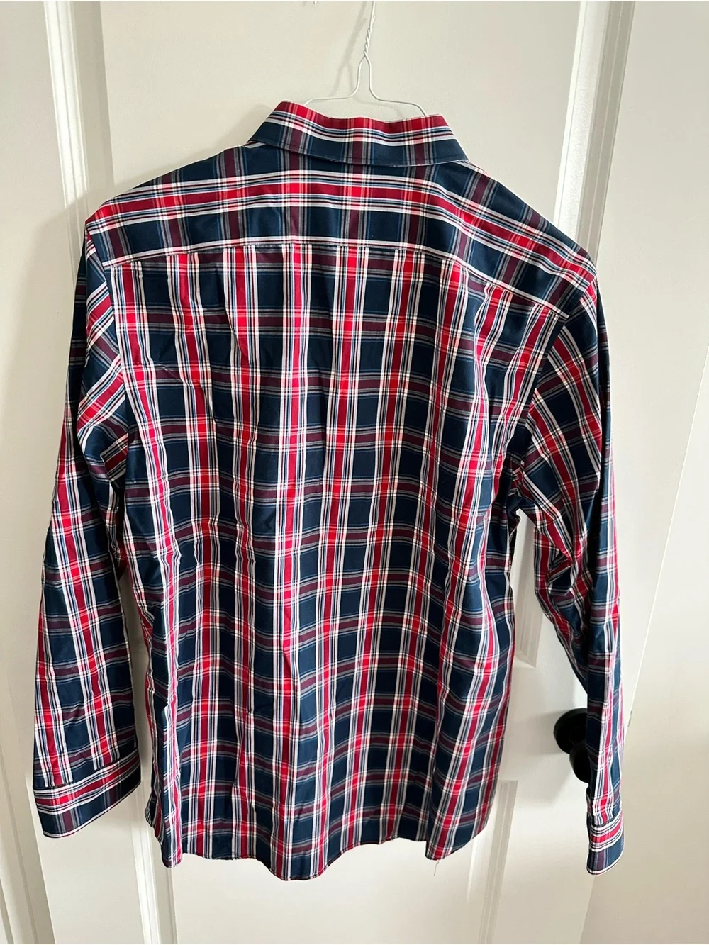 Banana Republic Men's Navy and Red Plaid Button-Down Shirt